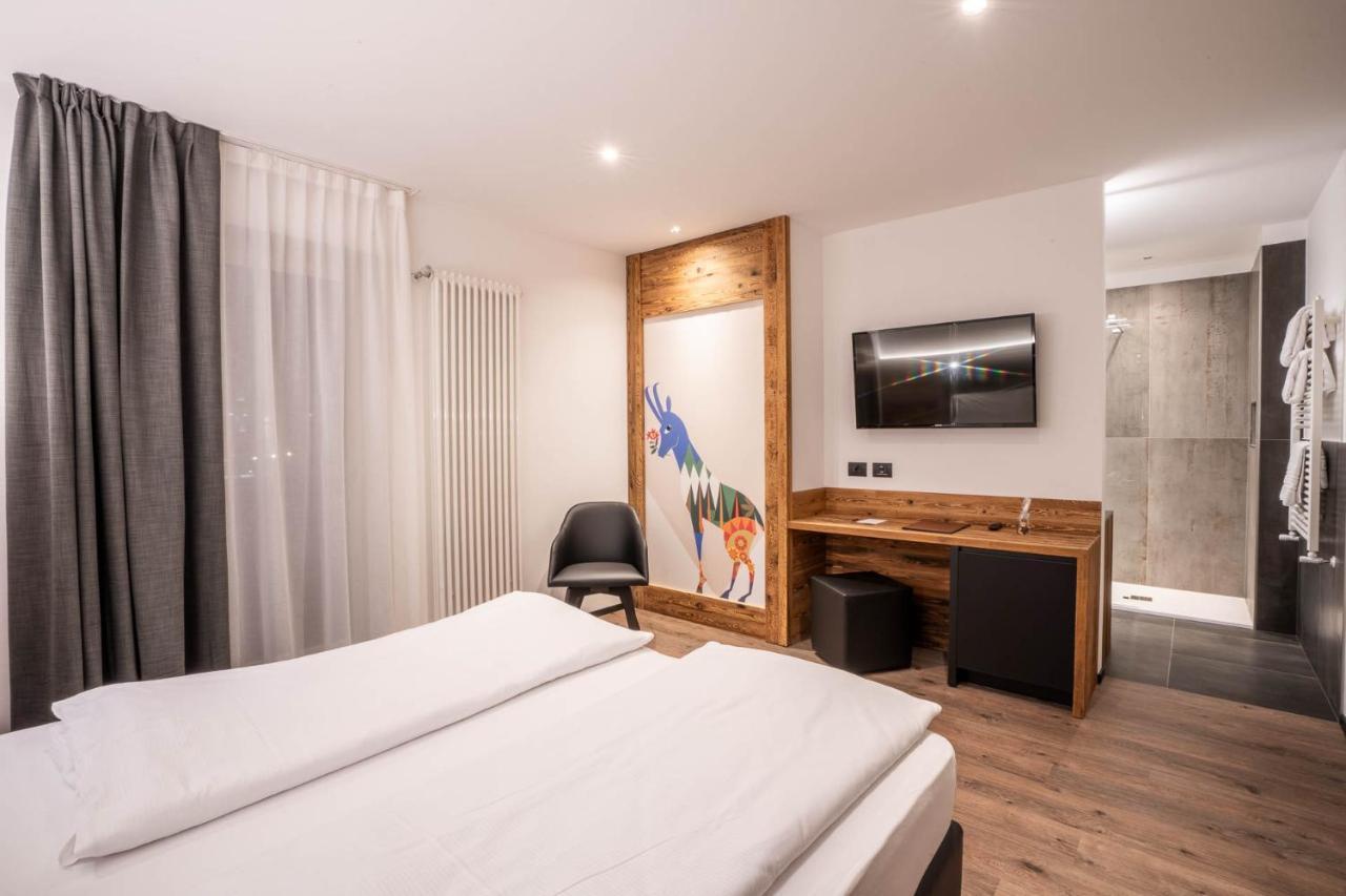 Croce Bianca Leisure & Spa Hotel Canazei Extérieur photo